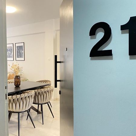Central Boutique Twenty One Nicosia Exterior foto